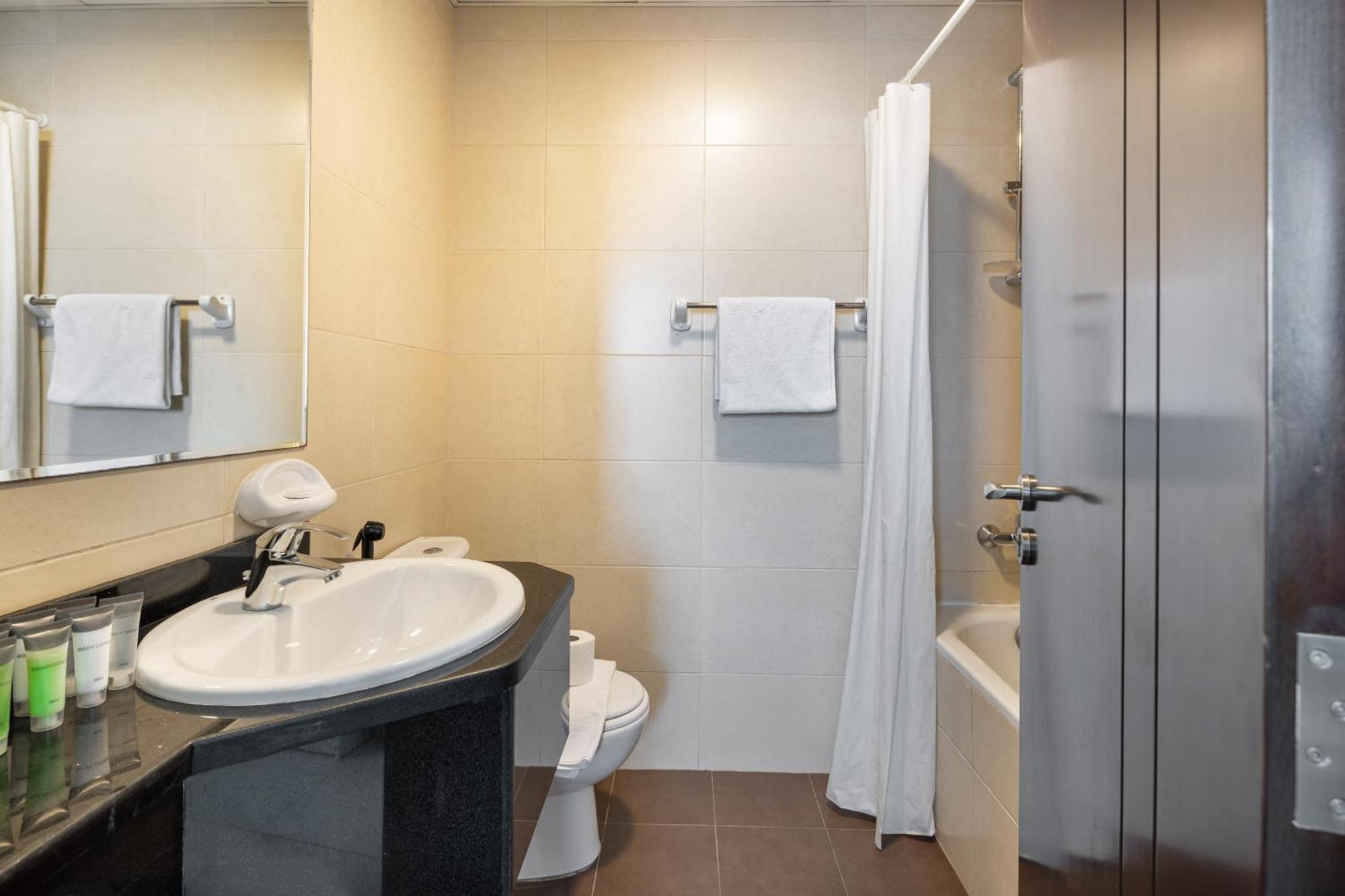 Furnished 2bhk In Elite 3 Sports Apartment