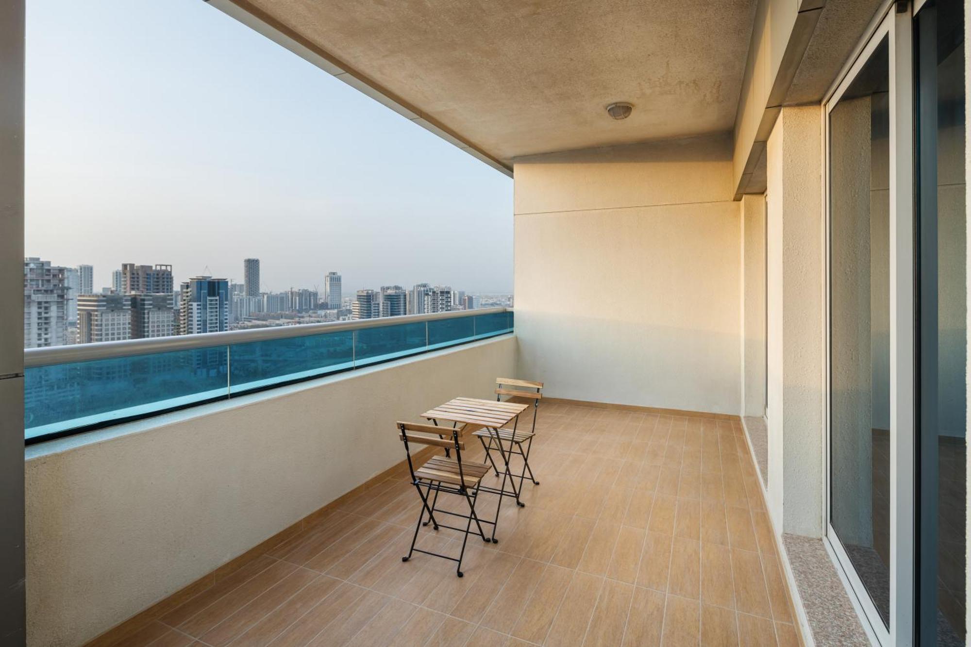 Apartment Furnished 2bhk In Elite 3 Sports Dubai