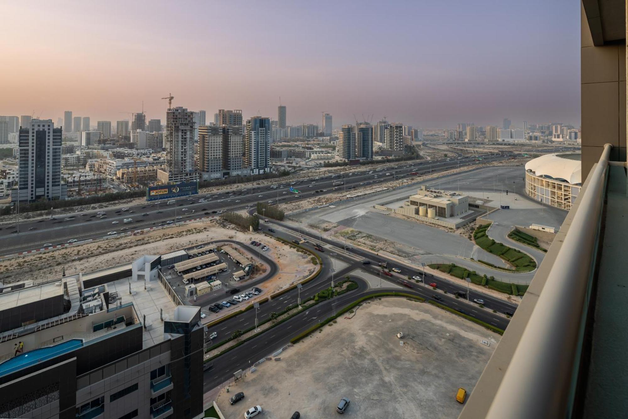 Furnished 2bhk In Elite 3 Sports * Dubai